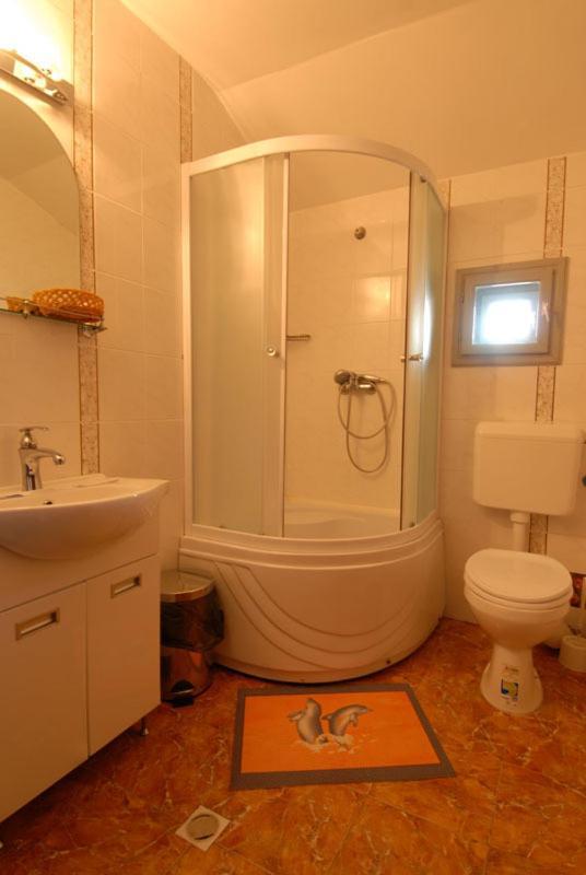 Villa Hera Baile Herculane Bagian luar foto