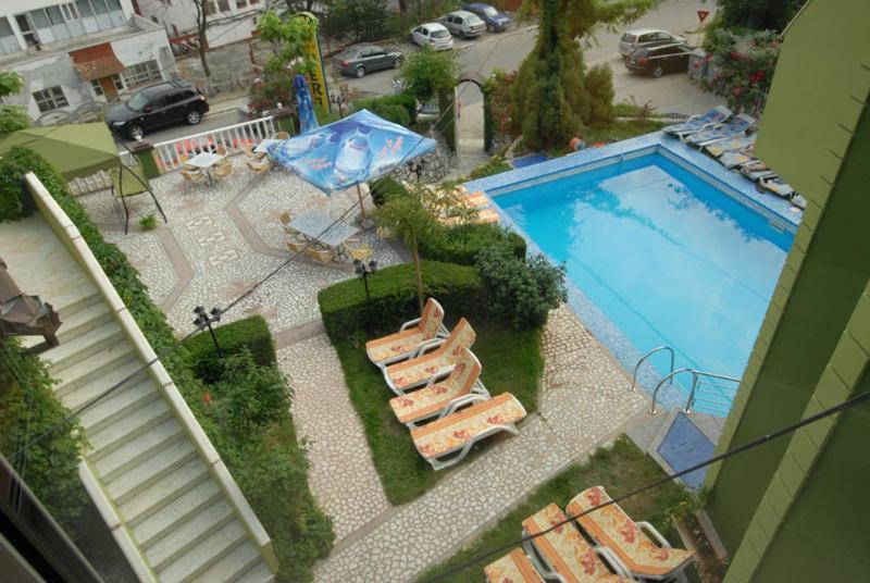 Villa Hera Baile Herculane Bagian luar foto